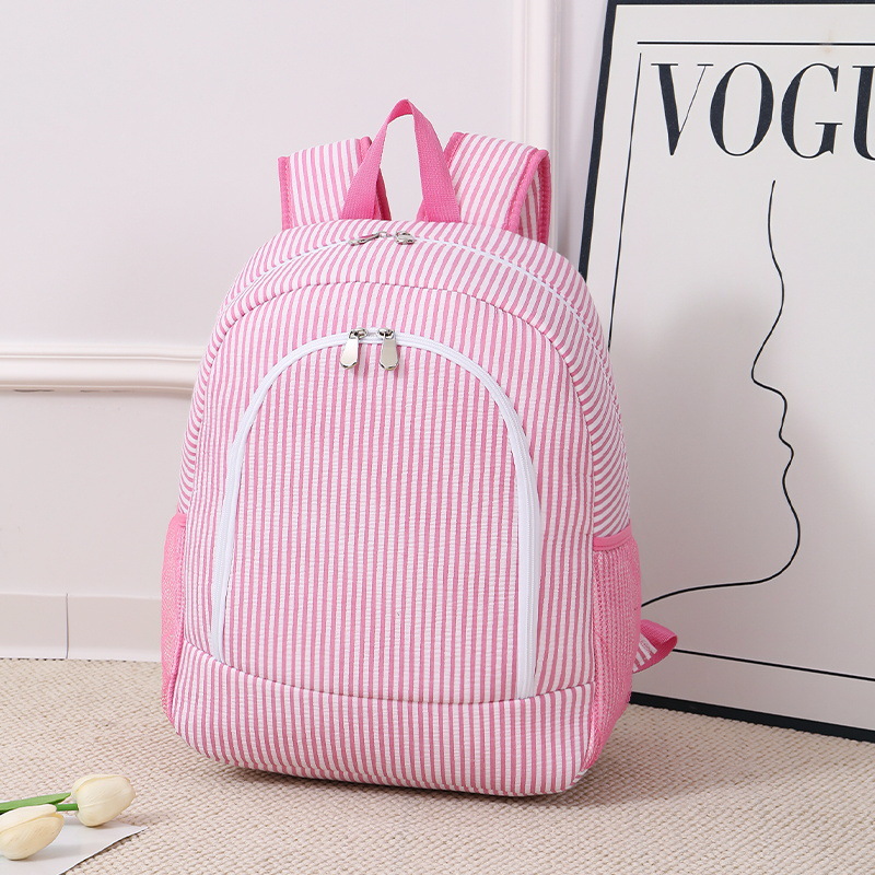 Nova Mochila Rosa Listrada de  - Outdoor Adventure Books avaliação e preço